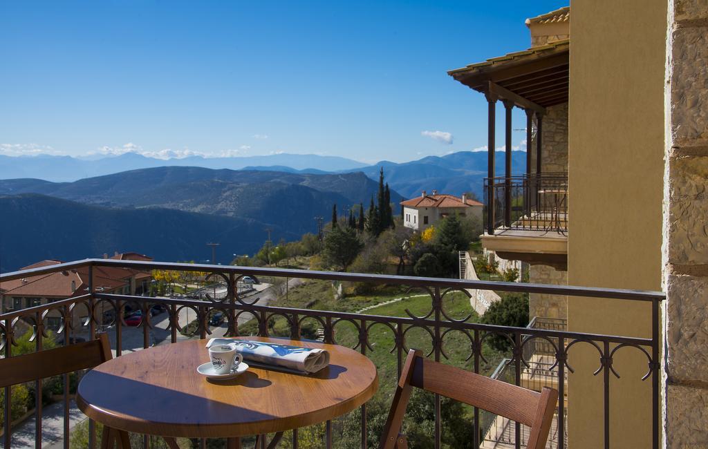 Alpen House Hotel&Suites Arachova Buitenkant foto