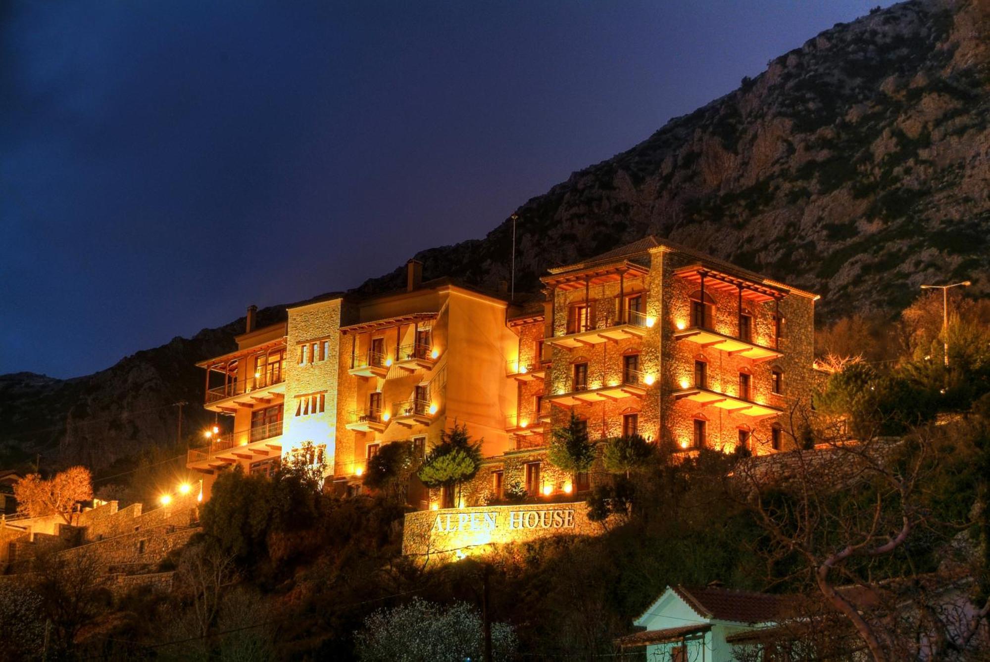 Alpen House Hotel&Suites Arachova Buitenkant foto