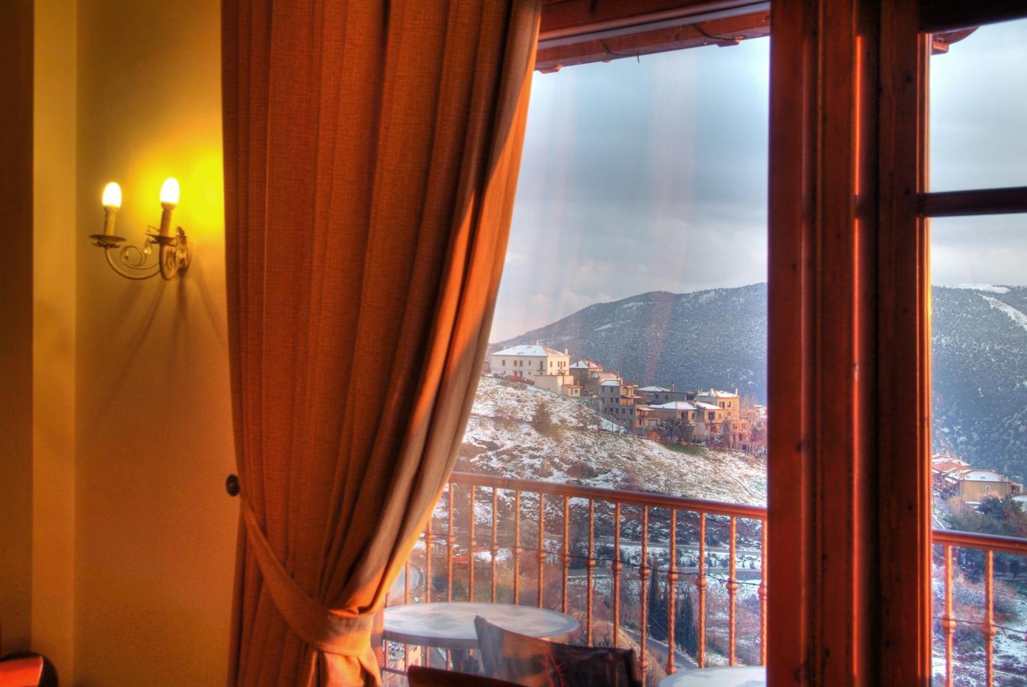 Alpen House Hotel&Suites Arachova Buitenkant foto