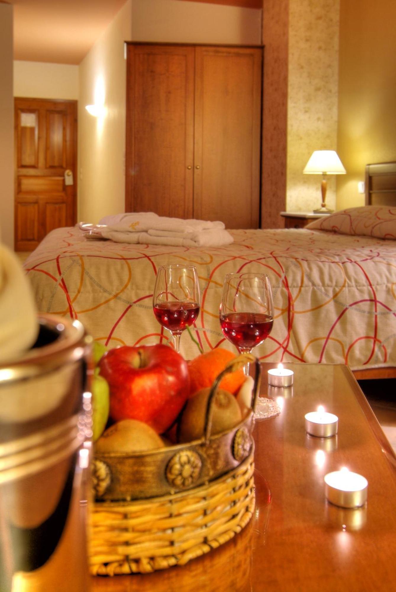 Alpen House Hotel&Suites Arachova Buitenkant foto
